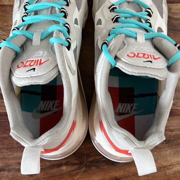 Nike Air Max 270 React - Picture 6 of 9